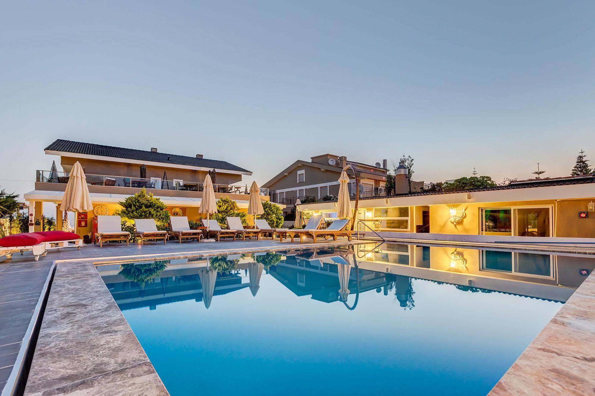 Villa Kore Çeşme Luaran gambar